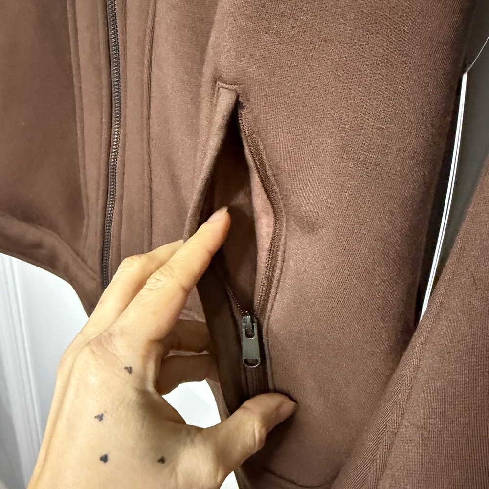 NWT Athleta Westbound Sherpa Chocolate Brown Jacket, size M - Picture 3 of 9
